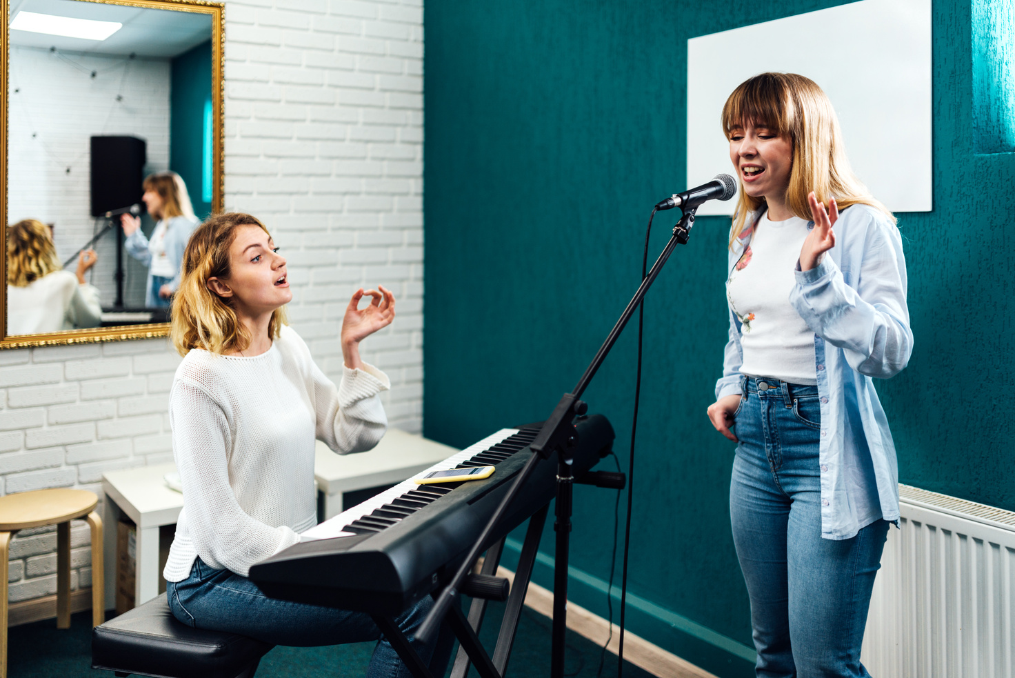 Vocal Coach Training Her Student